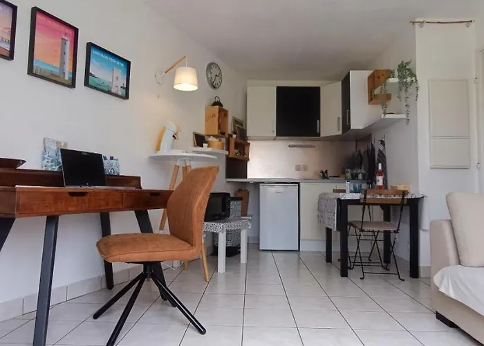 Maisonnette Du Semaphore - Jardin, Piscine & Parking A La Chaume Apartman *